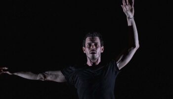 « Les Possédés d’Illfurth » : un périple incandescent de Lionel Lingelser - Critique sortie Théâtre Paris Théâtre du Rond-Point