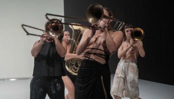 “THIS IS NOT (an act of love & résistance)” de la chorégraphe Aina Alegre - Critique sortie Danse Grenoble MC2