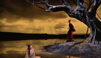 Lilo Baur met en scène « Armide » de Lully avec Ambrosine Bré dans le rôle-titre - Critique sortie Classique / Opéra Paris Opéra-Comique