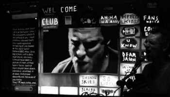 « Dear Jason, Dear Andrew » de Sébastien Barrier - Critique sortie  Paris Lycée Jacques-Decour