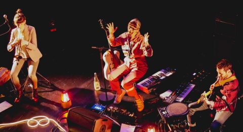 « Le Courage », un spectacle cardiotonique en hommage au désir puissant de vivre - Critique sortie Avignon / 2024 Avignon Avignon Off. Présence Pasteur