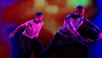 « Love You, Drink Water » une œuvre d’exception - Critique sortie  Paris Lycée Jacques-Decour