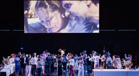 Sur l’autre rive (variation théâtrale) : Cyril Teste présente une vision entre théâtre et cinéma de Platonov de Tchekhov. - Critique sortie Théâtre Nanterre Amandiers