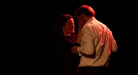 « Lettres à Anne » : Céline Roux orchestre delicatement la correspondance de François Mitterrand et d’ Anne Pingeot - Critique sortie Avignon / 2024 Avignon Avignon off. Théâtre Transversal