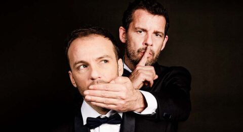 « Inavouable », duo de chanteurs avec Alexis HK et Benoît Dorémus - Critique sortie Avignon / 2024 Avignon Avignon Off. La Manufacture