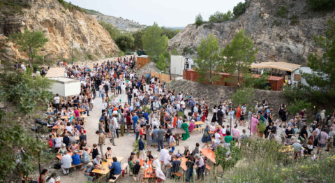 Édito Festival d’Avignon : Votons et allons au théâtre applaudir les artistes ! - Critique sortie Avignon / 2024 Avignon