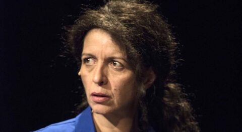 « Final Cut », magnifique récit théâtral de Myriam Saduis - Critique sortie Avignon / 2024 Avignon Avignon Off. Le 11 · Avignon