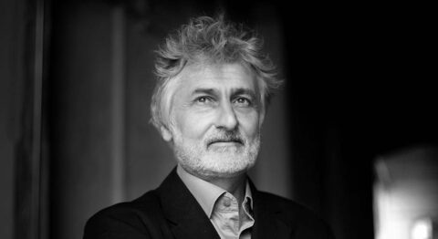 « Le Repas des gens, La Table du fond et Silence », François Cervantes continue d’explorer les vies minuscules et la grandeur humaine - Critique sortie Avignon / 2024 Avignon Avignon Off. Théâtre des Halles