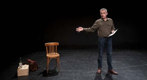 « La France, Empire » de Nicolas Lambert, une pièce sur l’amnésie du roman national - Critique sortie Avignon / 2024 Avignon Avignon Off. Le 11 · Avignon