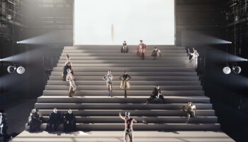 Arthur Nauzyciel nous percute avec sa mise en scène des « Paravents » de Jean Genet - Critique sortie Théâtre Paris L’Odéon-Théâtre de l’Europe