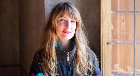 Avec « Léviathan », Lorraine de Sagazan interroge le système judiciaire et ses alternatives - Critique sortie Avignon / 2024 Avignon Festival d’Avignon. Gymnase du lycée Aubanel