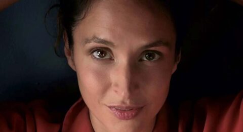 « En tongs au pied de l’Himalaya » de Marie-Odile Weiss, l’expérience d’une mère d’enfant autiste - Critique sortie Avignon / 2024 Avignon Avignon Off. Théâtre du Chêne Noir