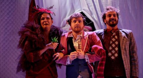 « Un chapeau de paille d’Italie » : Emmanuel Besnault et Benoit Gruel revisitent Labiche en mode électro-onirique - Critique sortie Avignon / 2024 Avignon Avignon Off. Théâtre du Petit Louvre