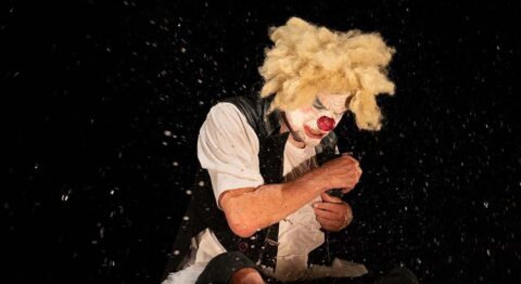 « Y’a quelqu’un ?! » d’Hervé Langlois, le clown entre comique et tragique - Critique sortie Avignon / 2024 Avignon Avignon Off. Espace Alya Theatre