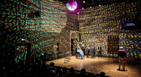 « La vie secrète des vieux » de Mohamed El Khatib, ou la vie sexuelle et amoureuse de sept personnes âgées - Critique sortie Théâtre Paris Théâtre de la Ville - Théâtre des Abbesses