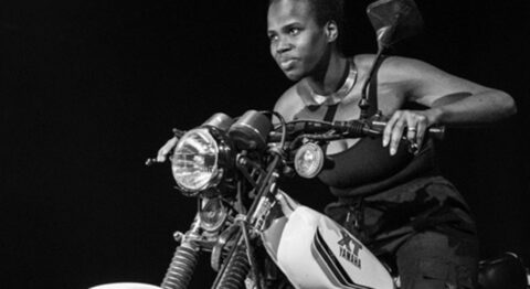 Pierre Pfauwadel met en scène les combats féministes dans « Valkyrie » - Critique sortie Avignon / 2024 Avignon Avignon off. Théâtre Transversal