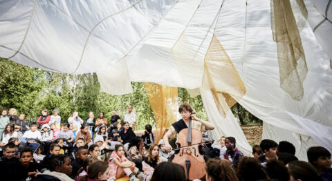 “Le Royaume de Kensuké” de Jonathan Salmon : promenade contée saupoudrée de cirque - Critique sortie Avignon / 2024 Avignon Avignon Off. Festival Villeneuve en Scène