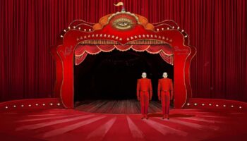 « Les sœurs Hilton » imaginées par Christian Hecq et Valérie Lesort mêlent théâtre, cirque et magie - Critique sortie  Nice