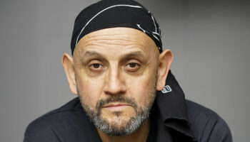 Fabriquer des rêves de théâtre au TKM, c’est l’ambition d’Omar Porras, qui crée « La Tempête ou la voix du vent » - Critique sortie  Renens-Malley TKM - Théâtre Kléber-Méleau