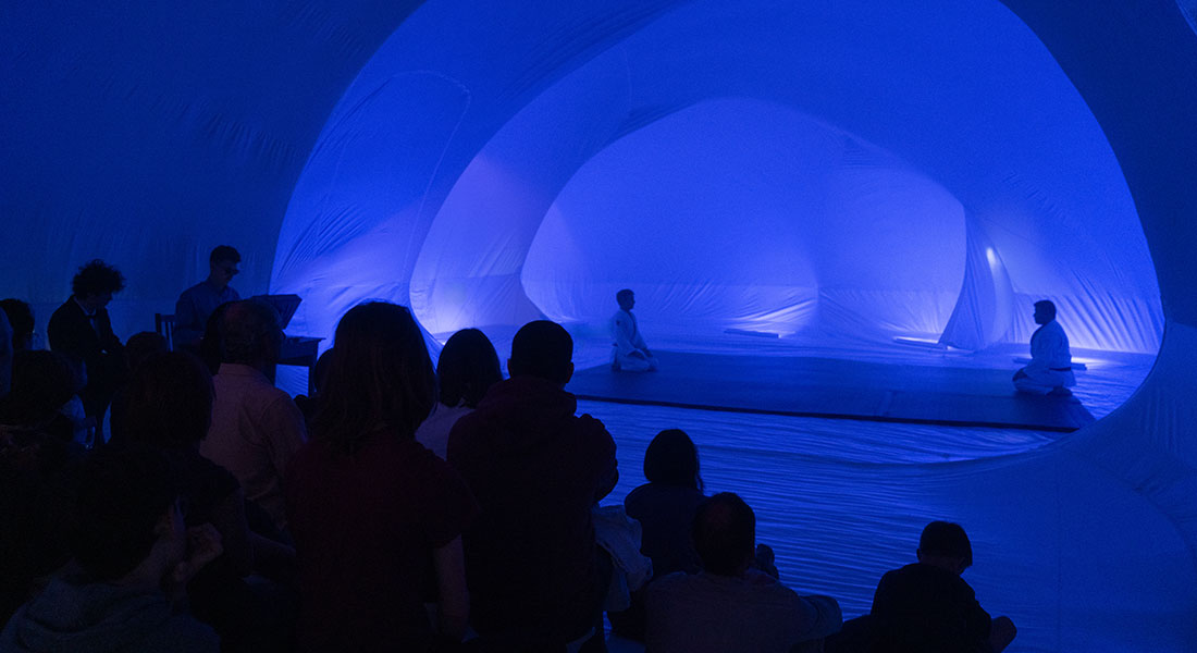 Olivia Grandville invente l’UMAA, à la rencontre des quartiers et des paysages - Critique sortie  Paris Théâtre de la Cité Internationale