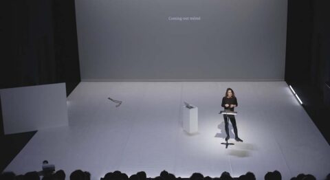 « Autoportrait à ma grand-mère », une réflexion — sensible, aiguë, et très attachante de Patricia Allio - Critique sortie Théâtre Lyon Les Célestins – Théâtre de Lyon