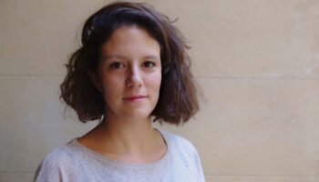 Louise Vignaud met en scène « La tête sous l’eau » de Myriam Boudenia, sur la violence du monde du travail - Critique sortie  Marseille La Criée - Théâtre National de Marseille