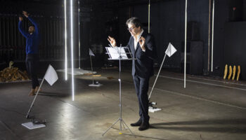 Olivia Grandville met en scène « La guerre des pauvres » d’après Éric Vuillard - Critique sortie  Bobigny MC93 - Maison de la Culture de Saine-Saint-Denis