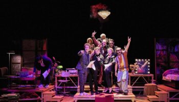 Le Nouveau Théâtre Populaire fait vivre « Notre Comédie humaine » - Critique sortie  Marseille La Criée - Théâtre National de Marseille