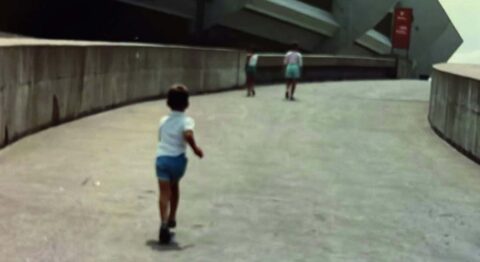 Gurshad Shaheman et Dany Boudreault présentent « Sur tes traces », portrait croisé doublé d’un carnet de voyage - Critique sortie Théâtre Paris Théâtre de la Bastille