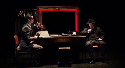 « La Vie et la mort de Jacques Chirac, roi des Français », portrait nuancé mais peu révérencieux de l’ancien Président par Léo Cohen-Paperman - Critique sortie Théâtre Paris Théâtre du Petit Sainnt-Martin