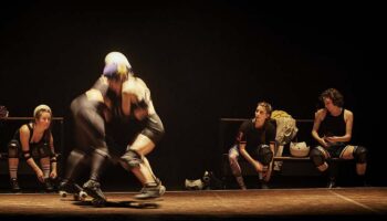 « Derby » de la Cie UNA - Critique sortie  Paris Théâtre de la Cité Internationale