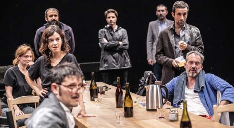 « Banquet Capital » d’après Karl Marx, mis en scène par Sylvain Creuzevault, une esthétique du débordement qui noie le débat d’idées - Critique sortie Théâtre Bobigny MC93 - Maison de la Culture de Saine-Saint-Denis