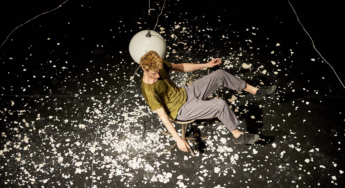 L’artiste suisse Julian Vogel présente « Ceramic Circus » avec la céramique comme véritable partenaire de jeu - Critique sortie  Lyon Les SUBS