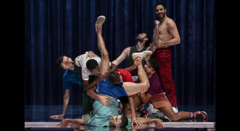 « Débandade » d’ Olivia Grandville, une pièce qui met en scène avec nuances la masculinité - Critique sortie Danse Paris Chaillot - Théâtre national de la danse