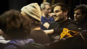 « Le Spleen de l’ange » de Johanny Bert, Une rêverie poétique sur la condition humaine - Critique sortie Théâtre Paris Théâtre des Abbesses