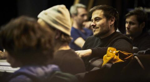 « Le Spleen de l’ange » de Johanny Bert, Une rêverie poétique sur la condition humaine - Critique sortie Théâtre Paris Théâtre des Abbesses