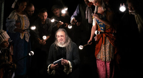 Clément Poirée met en scène « L’Avare », une célébration du théâtre comme construction artisanale, collective et… économe ! - Critique sortie Théâtre 75012 Paris. Théâtre de la Tempête