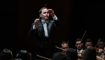 L’Orchestre Pasdeloup lance sa saison avec le vénézuélien Christian Vásquez - Critique sortie Classique / Opéra Paris Philharmonie