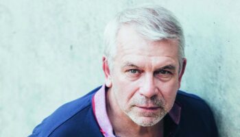 Philippe Torreton se glisse dans les mots du « Funambule » de Jean Genet - Critique sortie Théâtre Lyon Théâtre de la Ville - La Coupole