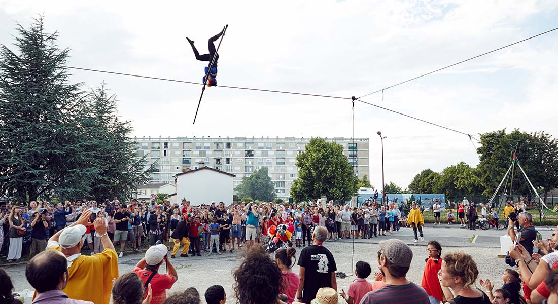 « Place au cirque : Traversée » avec la funambule de Tatiana-Mosio Bongonga - Critique sortie  La Courneuve Centre Culturel Houdremont