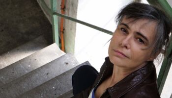 « Tout entière » : Réjane Bajard interprète un texte de Guillaume Poix autour de la figure de la photographe américaine Vivian Maier. - Critique sortie  SAINT ETIENNE Comédie de Saint-Etienne - Centre Dramatique National