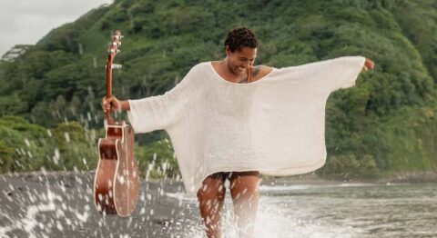 La chanteuse Ayo se pose quelques jours à Paris pour fêter la sortie de son nouveau disque - Critique sortie Jazz / Musiques Paris Café de la Danse