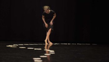 Ambra Senatore en nostalgie - Critique sortie Danse Suresnes Théâtre de Suresnes Jean Vilar