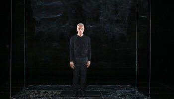 Guy Cassiers met en scène « Face à la mère » écrit et interprété par Jean-René Lemoine : sublime et poignant - Critique sortie Théâtre Bobigny MC93 - Maison de la culture de Seine-Saint-Denis Bobigny