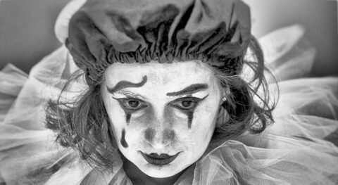 « Pierrot lunaire » par Patricia Kopatchinskaja - Critique sortie Classique / Opéra Paris Auditorium du Louvre