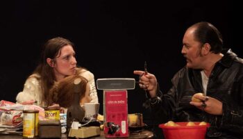 « Les Membres fantômes » de Charlotte Laemmel et Gaëtan Peau, une délicate exploration de vies en marge - Critique sortie Théâtre Alfortville Théâtre studio Alfortville
