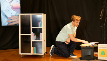 « Mille secrets de poussin », spectacle multimédia de Michaël Dusautoy - Critique sortie 