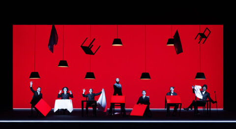 Robert Wilson présente « PESSOA – Since I’ve been me », une traversée au cœur de l’existence et de l’œuvre du grand poète portugais Fernando Pessoa - Critique sortie Théâtre Paris Théâtre de la Ville-Sarah Bernhardt