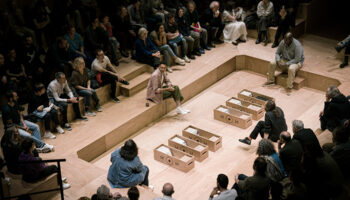 « Memory of Mankind » de Marcus Lindeen et Marianne Ségol, conférence farfelue et poétique - Critique sortie Théâtre Gennevilliers CDN