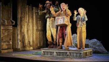 Léna Bréban  met en scène « Sans famille » : une belle adaptation portée par l’amour du théâtre - Critique sortie Théâtre Paris Théâtre du Vieux-Colombier